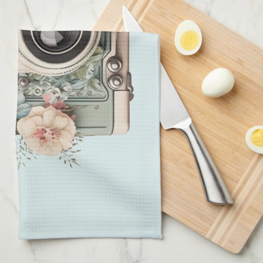 Camera with Flowers Retro Pastel Image Theedoek (Quarter Fold)