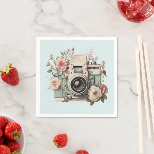 Camera with Flowers Retro Pastel Servet (Insitu)