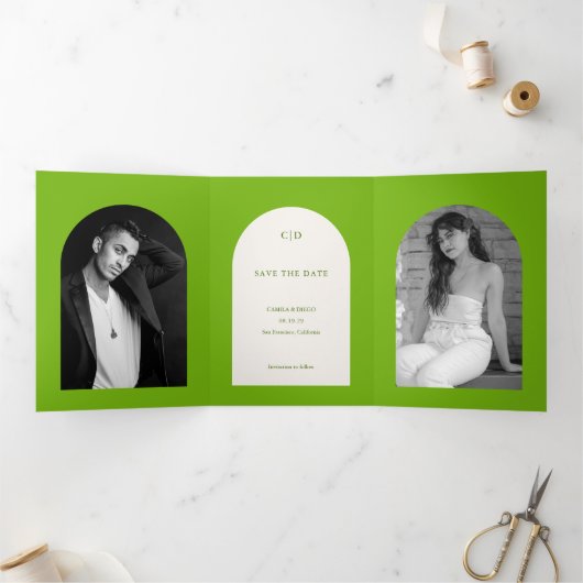 Camila Green Arch Modern Wedding Save the Date Drieluik Aankondiging (Binnen)