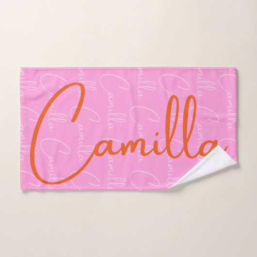 Camilla Herhalende Naam Patroon Bad Handdoek (Handdoek)
