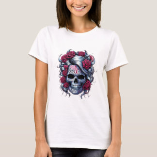 Camiseta blanca de calavera con flores rojas t-shirt