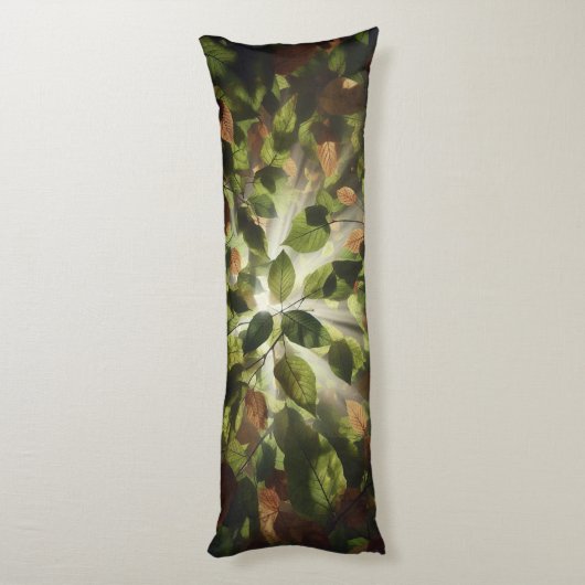 Camo Canopy - Een rustige bosvlucht Lichaamskussen (Achterkant (Verticaal))