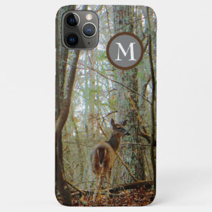 Camo Deer in de mist met een monogram op bruin Case-Mate iPhone Case