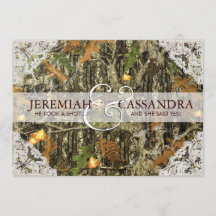 Camo en White Lace Wedding Invitation