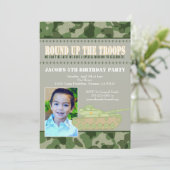 Camo Green Army Mannen Birthday Party Invitation Kaart (Staand voorkant)