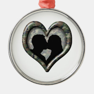 Camo Kissing Couple Heart Metalen Ornament