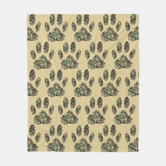 Camo Pattern Dog Paw Print Fleece Deken (Voorkant)