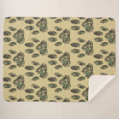 Camo Pattern Dog Paw Print Sherpa Deken (Voorkant (horizontaal))