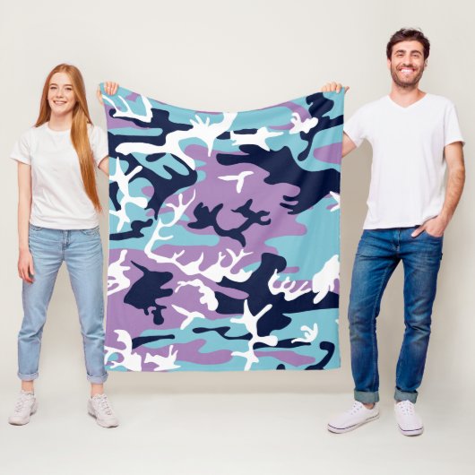 Camo Pattern - Paarse marine Blue White Fleece Deken (In situ)