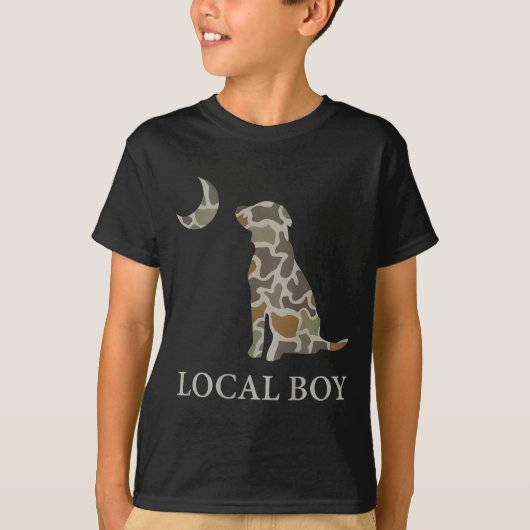 Camo Southern Local Boy Duck Hunting Black Lab Out T-shirt (Voorkant)
