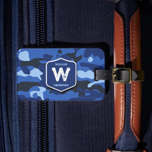 Camouflage Blauw Camo Legerpatroon Monogram Bagagelabel (Voorkant Insitu 4)