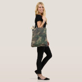 Camouflage boodschappentas tote bag (Op model)