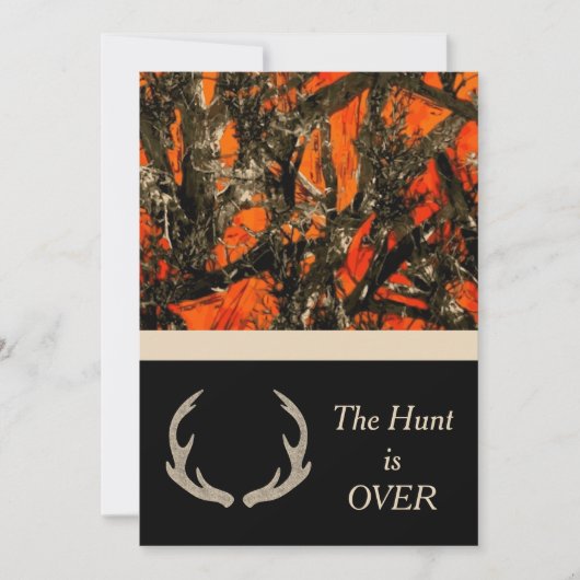 Camouflage bruiloft uitnodiging met herten hoorns. (Voorkant)