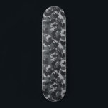 Camouflage Camo Urban Black gray Persoonlijk Skateboard<br><div class="desc">Dit ontwerp kan worden gepersonaliseerd door de aanpassingsoptie te kiezen om tekst toe te voegen of andere veranderingen aan te brengen. Als dit product de optie heeft om het ontwerp naar een ander object over te brengen, moet u het ontwerp zo nodig aanpassen. Neem contact met me op colorflowcreations@gmail.com als...</div>