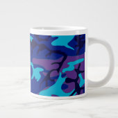 Camouflage Donkerblauw & Paarse Patroon Grote Koffiekop (Rechts)