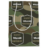 Camouflage Green Camo Army Monogram Birthday Naam Medium Cadeauzakje (Voorkant)
