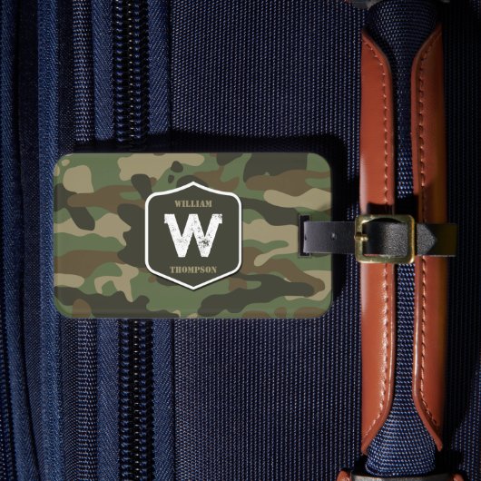 Camouflage Green Camo Army Pattern Monogram Bagagelabel (Voorkant Insitu 4)
