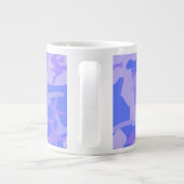 Camouflage pastel blauw Abstract patroon Grote Koffiekop (Achterkant)