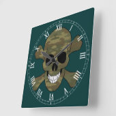 Camouflage Skull en Crossbone Roman Numeral Clock Vierkante Klok (Hoek)