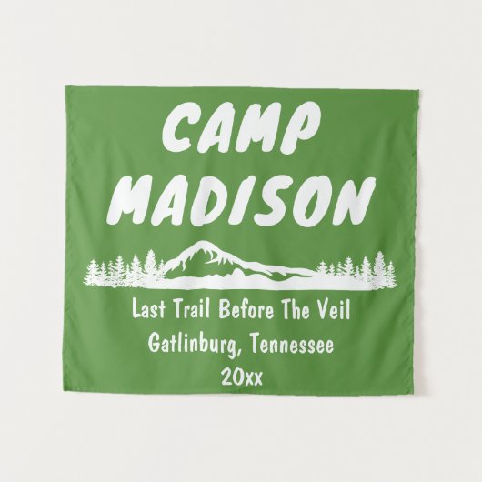 Camp Bachelorette Mountain Trip Camping Prop Sign Wandkleed (Voorkant (horizontaal))