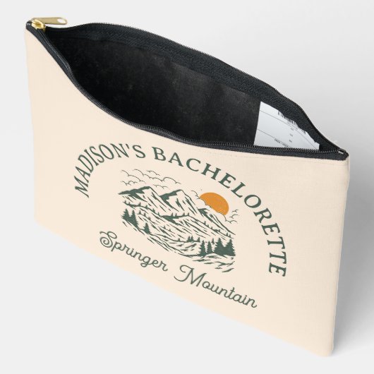 Camp Bachelorette Retro Mountain Aangepaste naam Etui (Open)