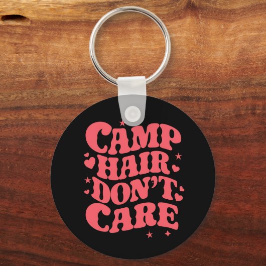 Camp Hair Maakt Zomer Camping Meisjes Groovy niet  Sleutelhanger (Voorkant)