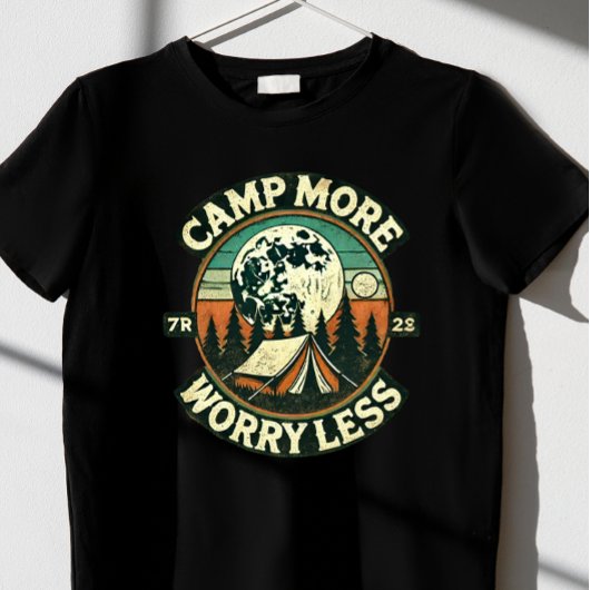 CAMP MEER ZORG MINDER T-Shirt