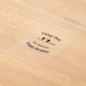 Camp one happy birthday name date campingadventure acryl uitnodigingen (Laagn)