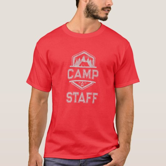 CAMP-PERSONEEL Est 2022 Winter Team Campground T-shirt (Voorkant)