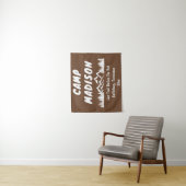 Camp Vrijgezellenfeest Berg Camping Trip Prop Sign Wandkleed (In situ)