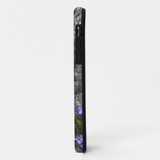 Campanula Flowers die op een muur groeien Case-Mate iPhone Case (Achterkant/links)
