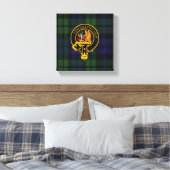 Campbell Scottish Crest en Tartan Canvas print (Insitu (Slaapkamer))
