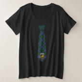 Campbell Tartan Necktie T-Shirt met Badge Plus Gro (Design voorkant)
