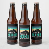 Camper Gift | Take A Hike With My Dog Birthday Bier Etiket (Flessen)