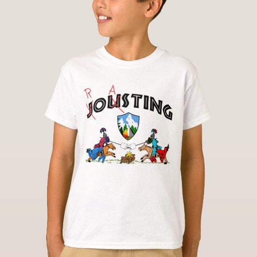 Camper Knight Roasting Marshmallow op Lance Funny T-shirt (Voorkant)