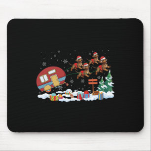 Camper Van Dachshund Dog Sleigh Santa Hat Kerstmis Muismat