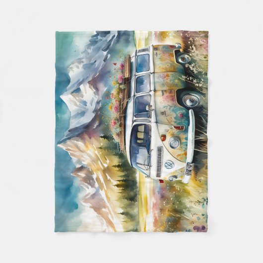 Campervan Bliss Retro Campervan in de bergen Fleece Deken (Voorkant)