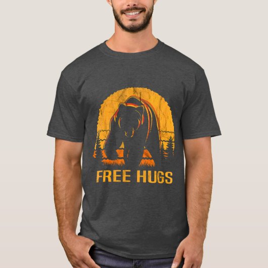 Camping beer Free Hugs T-shirt (Voorkant)