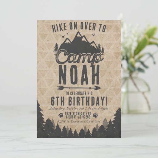 Camping Birthday Uitnodiging (Staand voorkant)