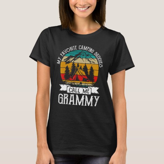 Camping Buddies Call Me Camping Grammy Camper T-shirt (Voorkant)