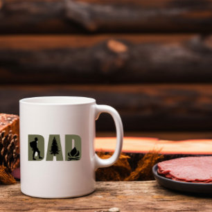 Camping camper en wandelaarster vader koffiemok