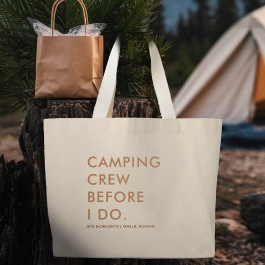 Camping Crew Earthy Beige Bachelorette Feestgesche Grote Tote Bag