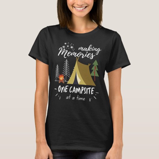 Camping die herinneringen maken tegelijkertijd één t-shirt (Voorkant)