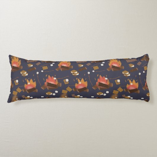 Camping Fire Outdoor Adventure & Marshmallows Lichaamskussen (Voorkant)