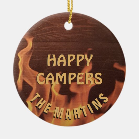 Camping Happy Camper Campfire in ruste, gepersonal Keramisch Ornament (Voorkant)