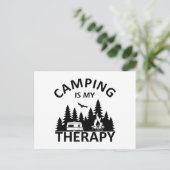 Camping is mijn therapie grappige camper slogan feestdagenkaart (Staand voorkant)