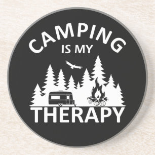 Camping is mijn therapie grappige camper slogan zandsteen onderzetter