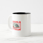 Camping is mijn therapie tweekleurige koffiemok (Voorkant links)