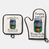 Camping is Our Jam Tent and Mountains in Jar Ovenwant & Pannenlap Set (Voorkant)