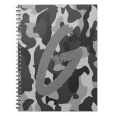 Camping Journaal | VOEG INITIËLE Camouflage Kinder Notitieboek (Voorkant)